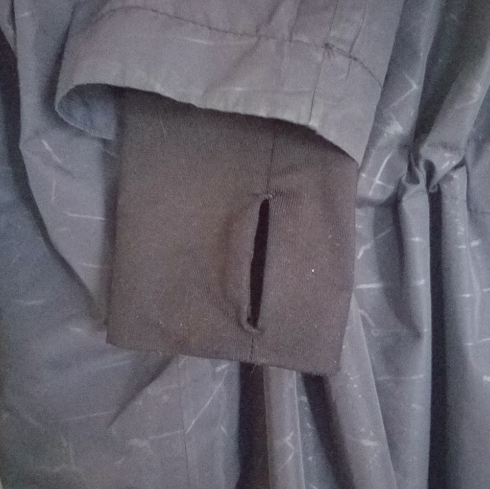 High-Low Windbreaker - Picture 6 of 6